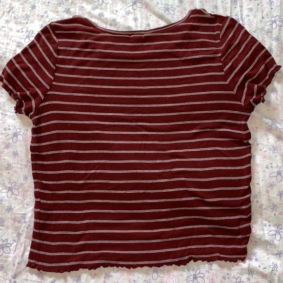 Striped red and white tee - Picture 2 of 3
